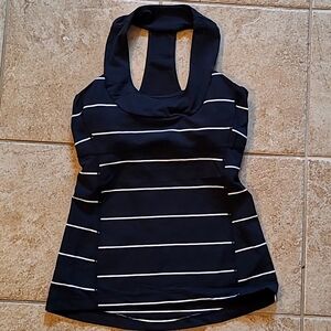Lululemon size 6 black and white scoop neck tank